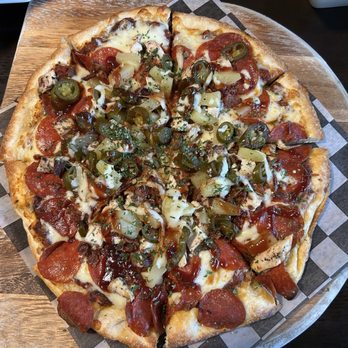 Destino's - 2/1/25 Mama Mia Pizza - Pizza Near Me - Merced, California