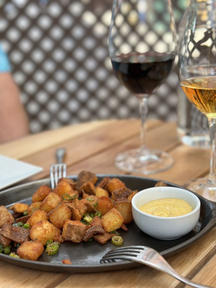 TZIN WINE & TAPAS Updated October 2024 515 Photos & 140 Reviews