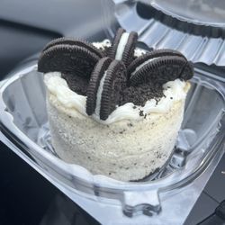 AJ's Cheesecakes - Oreo Cheesecake