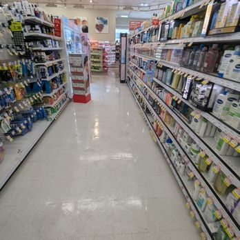 Shoppers Drug Mart Steeple Hill - Drugstores Near Me - Pickering, Ontario