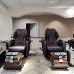 Dream Salon and Spa - Several new, state of the art massaging chairs to sit in.