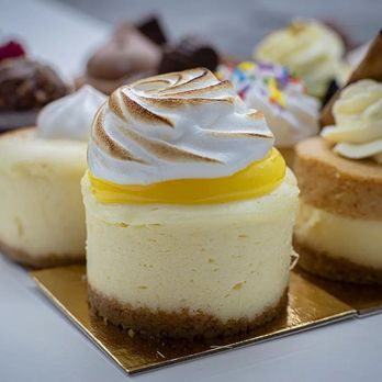 Le Cheesecake Bar - a variety of cheesecakes - Patisserie/Cake Shop Near Me - Laval, Quebec Le Cheesecake Bar - a variety of cheesecakes - Patisserie/Cake Shop Near Me - Laval, Quebec