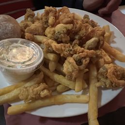 Fried clams and scallops Fried clams and scallops