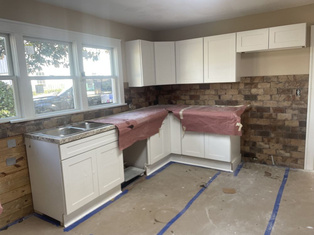 Slide of D&M Remodeling Service