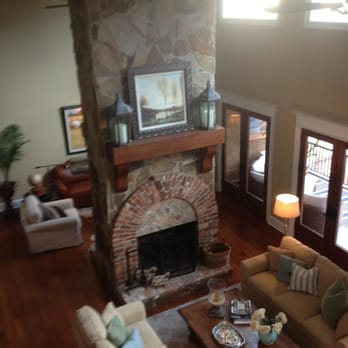Horse Stamp Inn - Great room - Bed & Breakfast Near Me - Waverly, Georgia