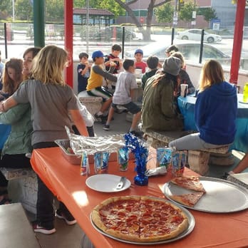 GiGi's Pizza - Perfect place for a team party. No charge to use the dining area, welcome sign and space for a game truck for the kids ! - Pizza Near Me - Gardena, California GiGi's Pizza - Perfect place for a team party. No charge to use the dining area, welcome sign and space for a game truck for the kids ! - Pizza Near Me - Gardena, California