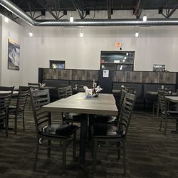 David’s 716 Bar & Grill - Bland interior