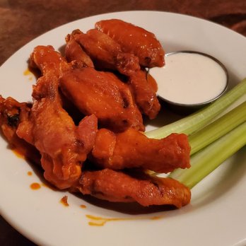 Collins Pub - Wings - Pubs Near Me - Seattle, Washington Collins Pub - Wings - Pubs Near Me - Seattle, Washington