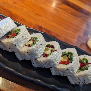 Hikari Sushi - Sushi Bars Near Me - Simi Valley, California