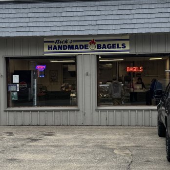Nick’s Handmade Bagels - Outside - Coffee & Tea Near Me - Litchfield, Connecticut