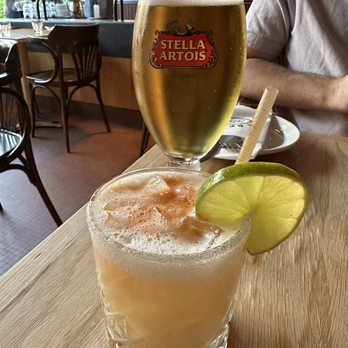 La Bêtise - Drinks - Tapas Bars Near Me - Montreal, Quebec La Bêtise - Drinks - Tapas Bars Near Me - Montreal, Quebec
