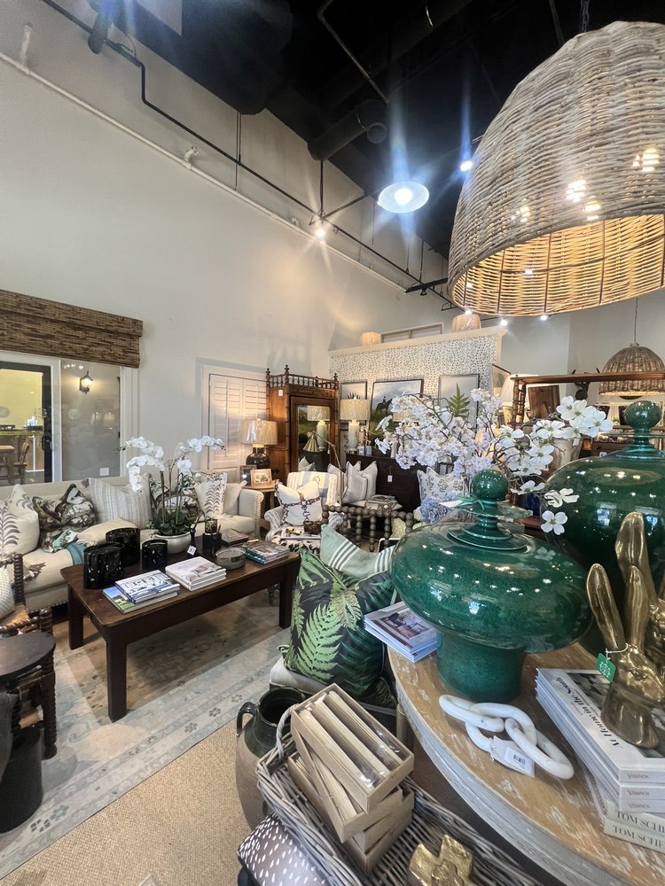 THE BEE & THE BOXWOOD 215 Boone Heights Dr, Boone, North Carolina Home Decor Phone Number