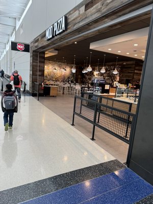 Detroit Metropolitan Wayne County Airport by null