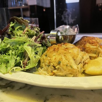 Loch Bar - Maryland Crab Cakes - Seafood Near Me - Baltimore, Maryland