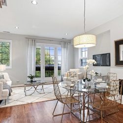 Design on the Edge - Dining & Living