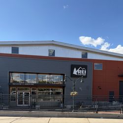 REI - Exterior view