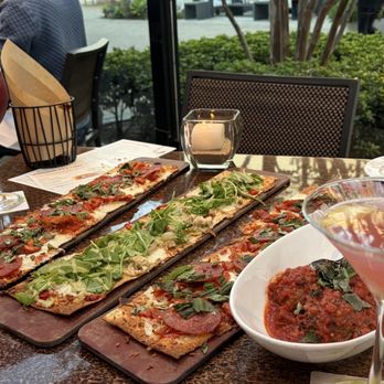 Seasons 52 - Pepperoni flat bread, chicken pesto flatbread - New American Near Me - San Diego, California Seasons 52 - Pepperoni flat bread, chicken pesto flatbread - New American Near Me - San Diego, California