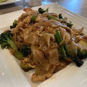 Chai Thai Noodles Berkeley - 63. Pad See Ew - Thai Near Me - Berkeley, California