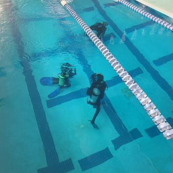 Dan's Scuba - day 2, girls already very comfortable with scuba skills thanks to Scuba Dan! - Twinsburg, Ohio