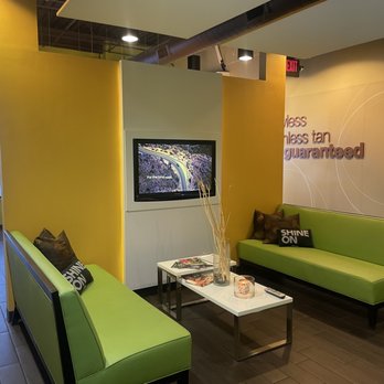 Shine Sunless Tanning Spa - Waiting room has a very cozy feel! - Spray Tanning Near Me - St. Louis, Missouri Shine Sunless Tanning Spa - Waiting room has a very cozy feel! - Spray Tanning Near Me - St. Louis, Missouri