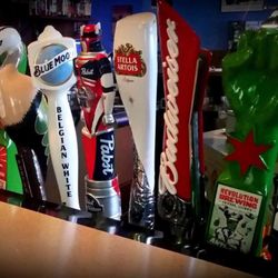 Hollyrock's - Pub 54494