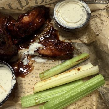 Anderson Township Pub - That's the flat next to the celery. - Pubs Near Me - Cincinnati, Ohio