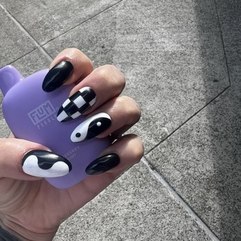 Lavish Nails Salon - Simon does a great job everytime - Nail Salons Near Me - Martinez, California