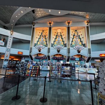 Regal Metropolitan - Cinema Near Me - Austin, Texas