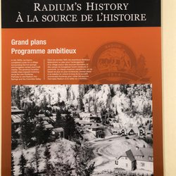 Radium Hot Springs Pools