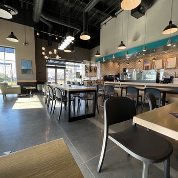 The Coffee Bean & Tea Leaf - Inside - Coffee & Tea Near Me - Pasadena, California