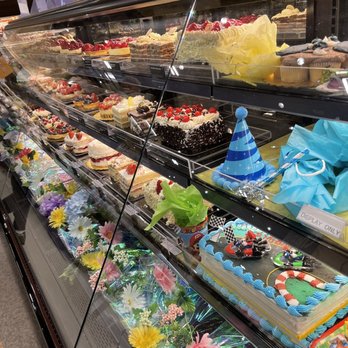 Safeway - a display case of cakes in a bakery - Grocery Near Me - Coquitlam, British Columbia Safeway - a display case of cakes in a bakery - Grocery Near Me - Coquitlam, British Columbia