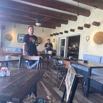 Jambo Bobcat Bite - Dining area - New Mexican Cuisine Near Me - Santa Fe, New Mexico