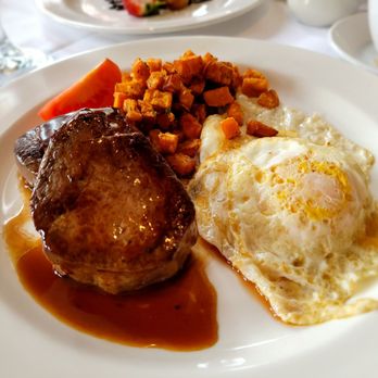 High Cotton - Steak and eggs - Cocktail Bars Near Me - Charleston, South Carolina High Cotton - Steak and eggs - Cocktail Bars Near Me - Charleston, South Carolina