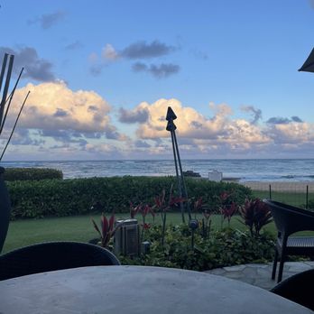Oasis on the Beach - View from the table - Hawaiian Near Me - Kapaa, Hawaii Oasis on the Beach - View from the table - Hawaiian Near Me - Kapaa, Hawaii