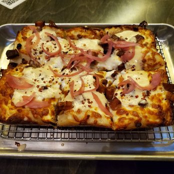 One Great City Brewing - Pork Belly Detroit-style Pizza - Breweries Near Me - Winnipeg, Manitoba One Great City Brewing - Pork Belly Detroit-style Pizza - Breweries Near Me - Winnipeg, Manitoba