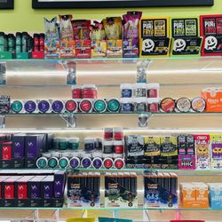 World of Smoke & Vape - White Rock