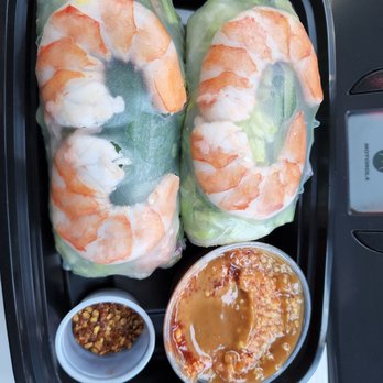 Grandma's Thai Kitchen - Amazing Fresh Roll with Shrimp! - Thai Near Me - Sherman Oaks, California