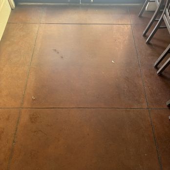 Black Oak Cleaning Services - Before scrubbing and waxing - Pressure Washers Near Me Black Oak Cleaning Services - Before scrubbing and waxing - Pressure Washers Near Me