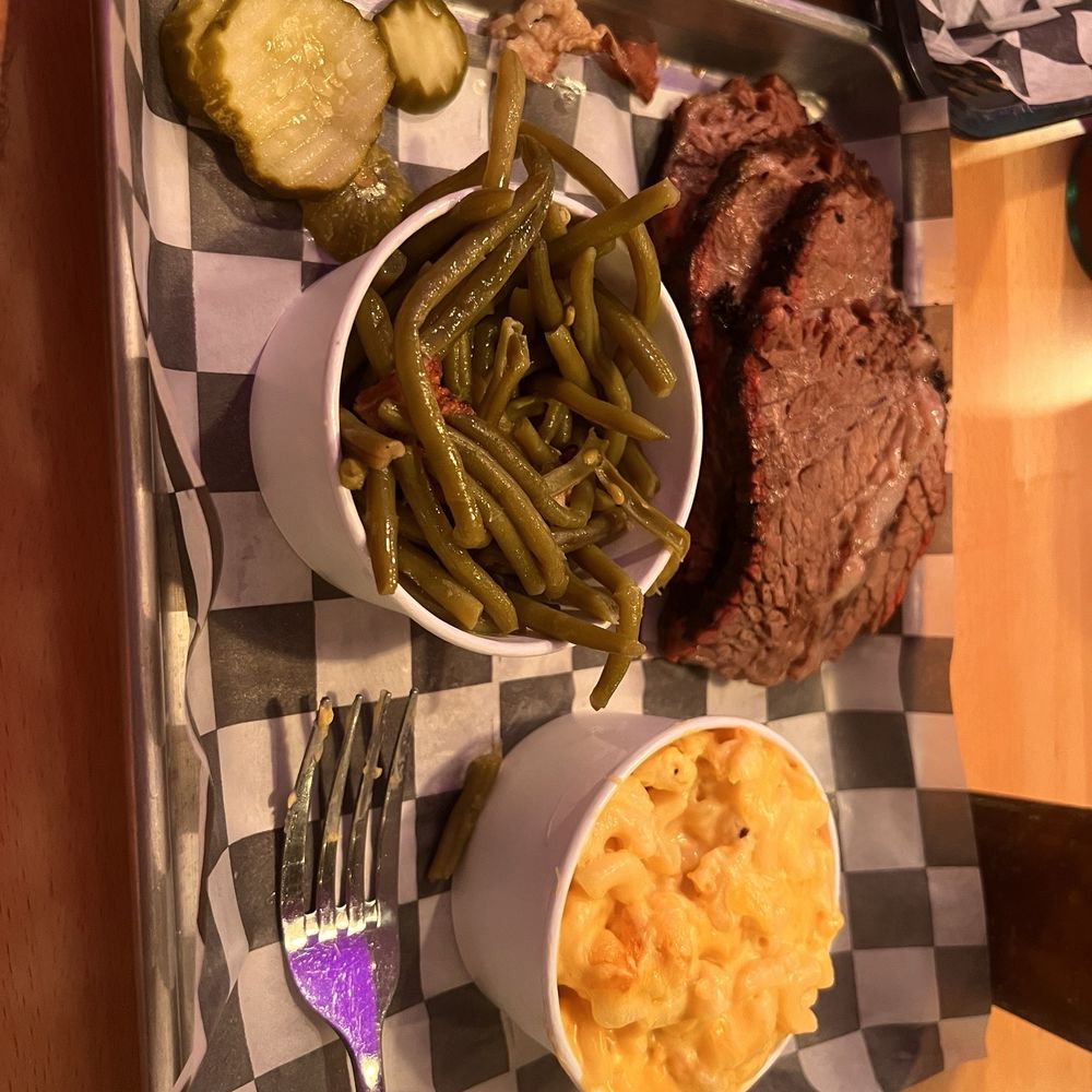 Brisket, green beens and Mac& cheese Brisket, green beens and Mac& cheese