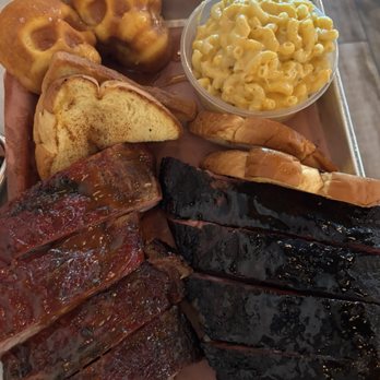Apocalypse BBQ - Mango ribs, cafecito ribs, cornbread, mac and cheese - Food Trucks Near Me - Miami, Florida