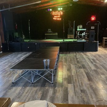SALTY’S BEACH BAR - Updated July 2024 - 11 Photos & 15 Reviews - 1705 ...