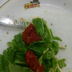 Calahans - Pizza de rúcula com tomate seco