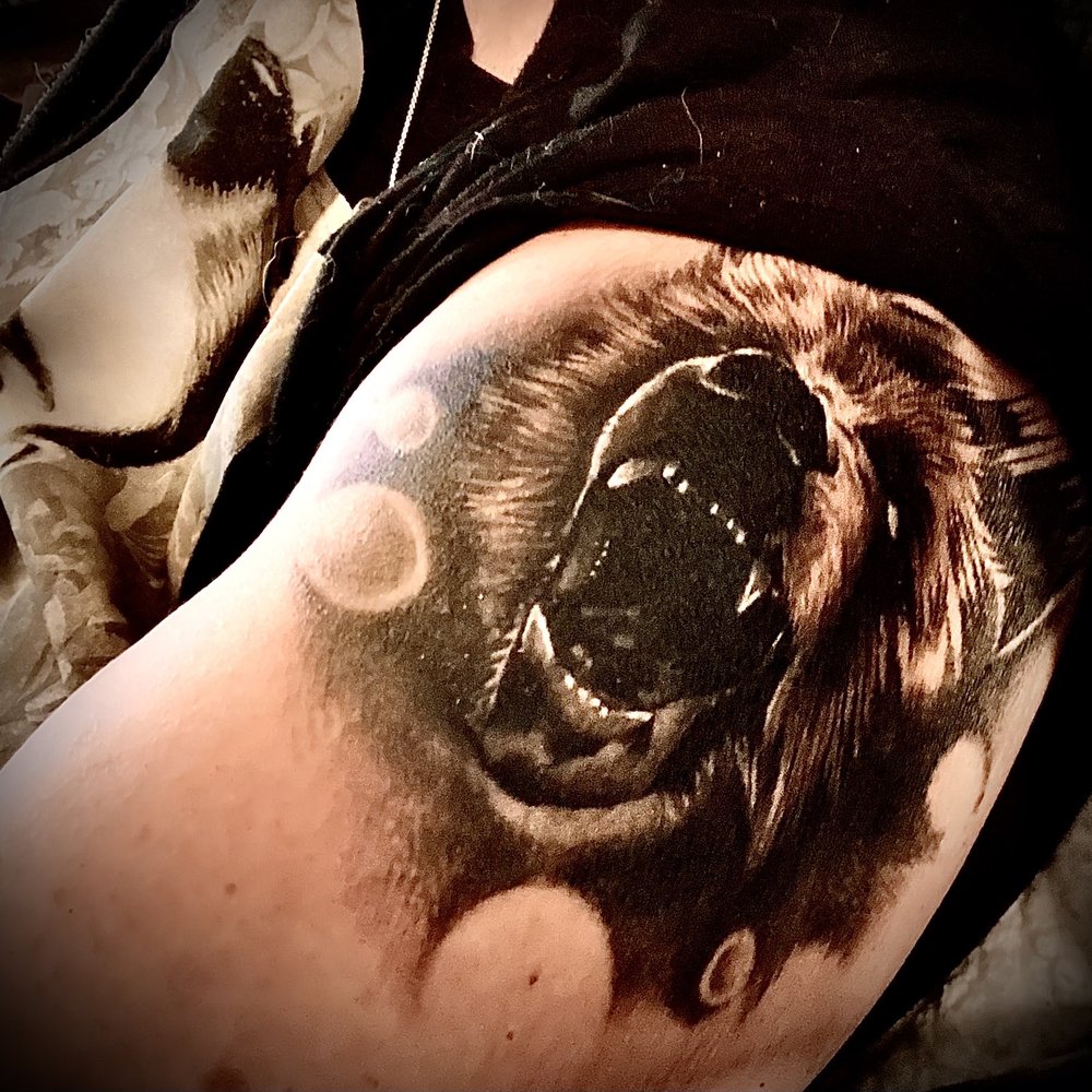 Obsidian Tattoo and Gallery - Bear - Tattoo Near Me - Red Wing, Minnesota