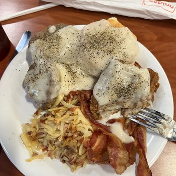 Golden Corral Buffet & Grill - American Near Me - Spring, Texas