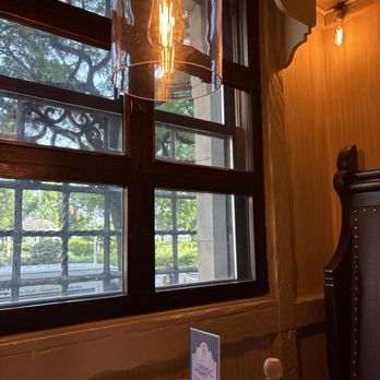 Cafe On Oak - Your Lake View. 7-11 daily - Breakfast & Brunch Near Me - Chicago, Illinois Cafe On Oak - Your Lake View. 7-11 daily - Breakfast & Brunch Near Me - Chicago, Illinois