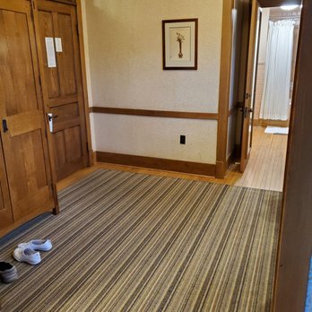 The Roycroft Inn - Entry door - Hotels Near Me - East Aurora, New York The Roycroft Inn - Entry door - Hotels Near Me - East Aurora, New York