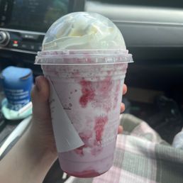 Strawberries & Crme Frappuccino Blended Crme Strawberries & Crme Frappuccino Blended Crme