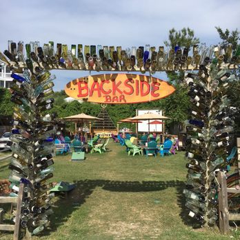 Roadside Bar and Grill - Backyard bar behind roadside - Seafood Near Me - Kitty Hawk, North Carolina