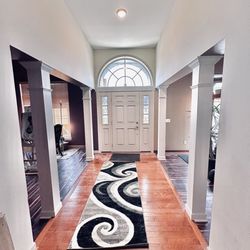 Ty's Carpentry - Installed columns