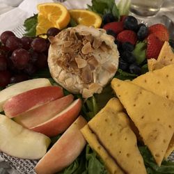 Keene Valley Ausable Inn - Brie appetizer with gluten free flatbread